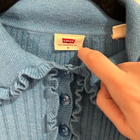 Levi’s knit top - Picture 3 of 3